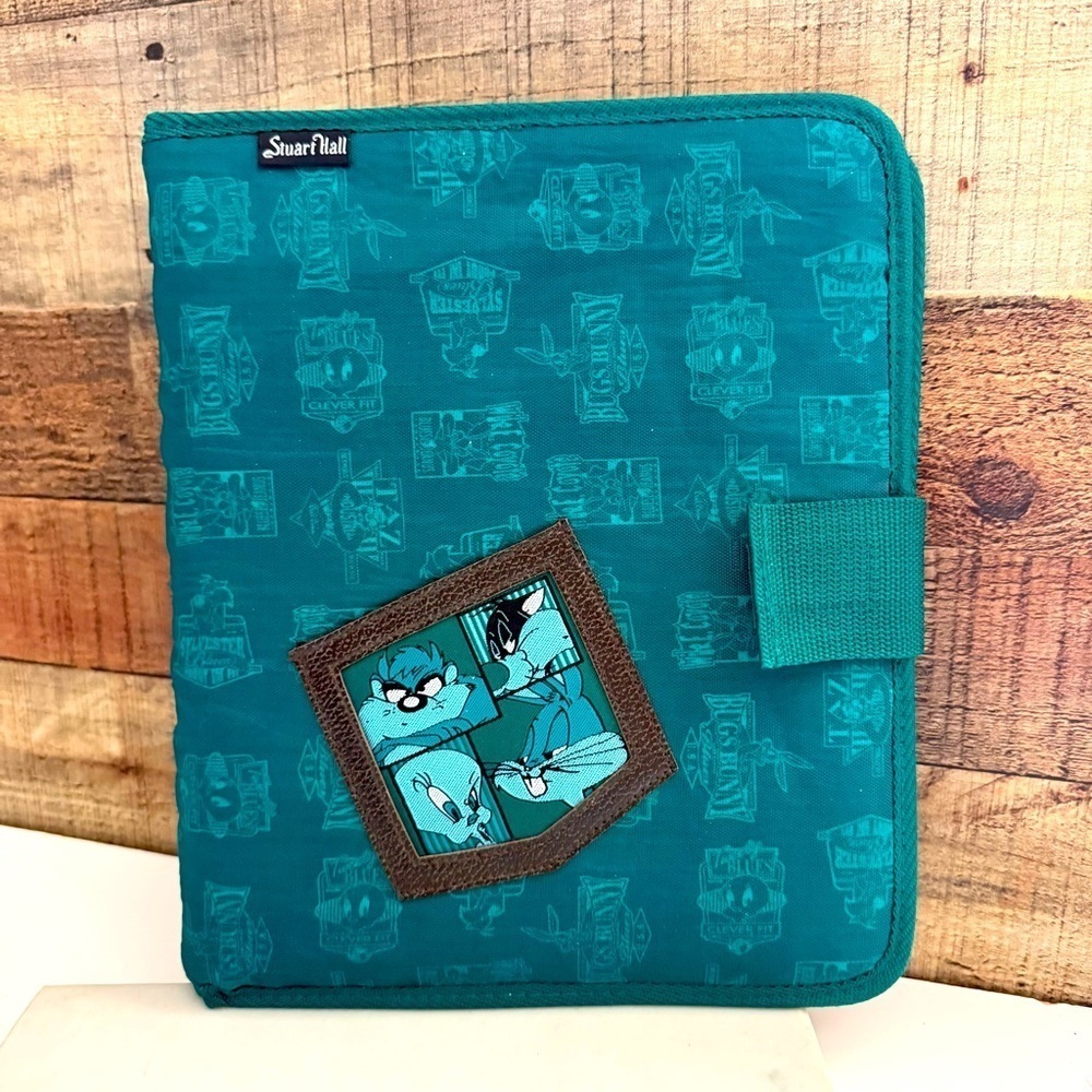 Vintage Y2K Warner Bros. Looney Tunes Green Stuart Hall Nylon 3 Ring Binder